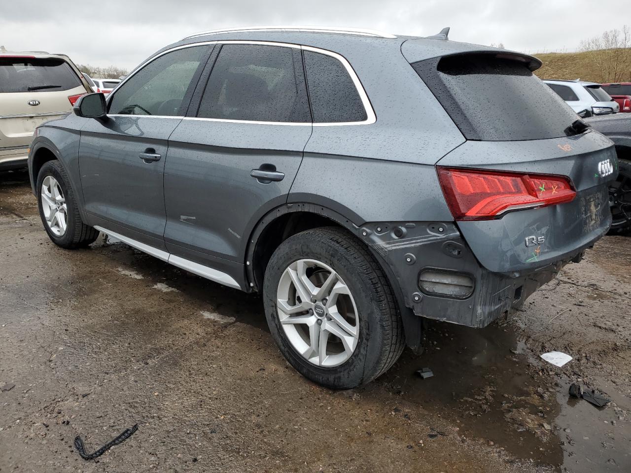 WA1ANAFY9K2097709 2019 Audi Q5 Premium