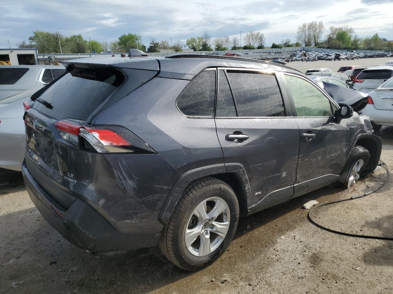 2019 Toyota Rav4 Le vin: JTMLWRFV3KD035145