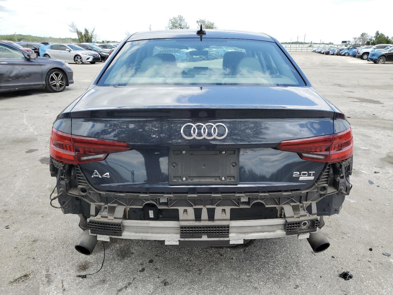 WAUKMAF42JA128553 2018 Audi A4 Premium