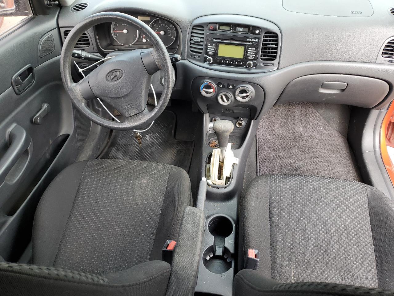 KMHCM36C68U086595 2008 Hyundai Accent Gs