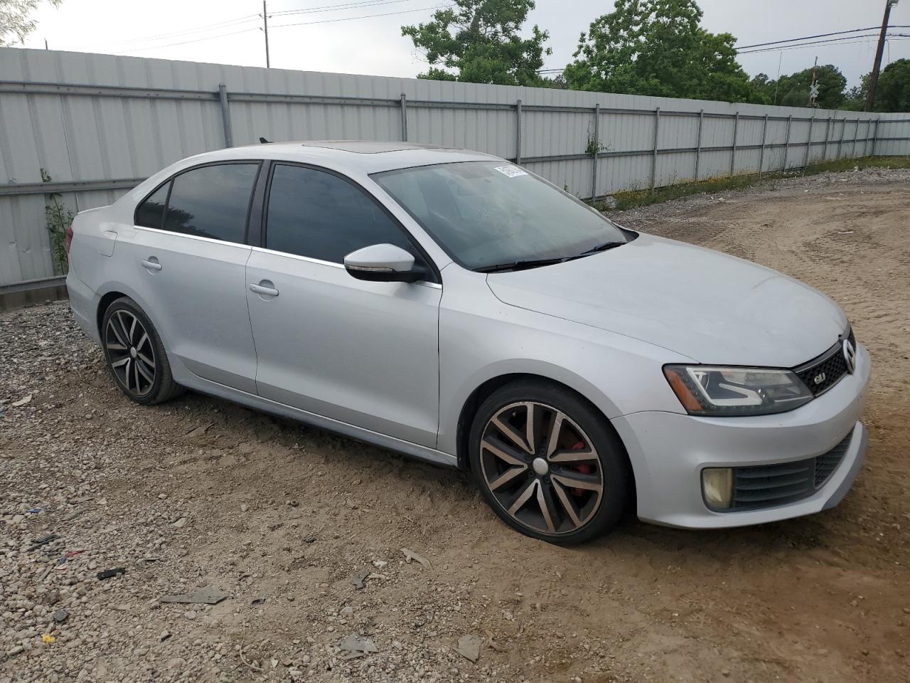 3VW4T7AJ8DM286687 2013 Volkswagen Jetta Gli