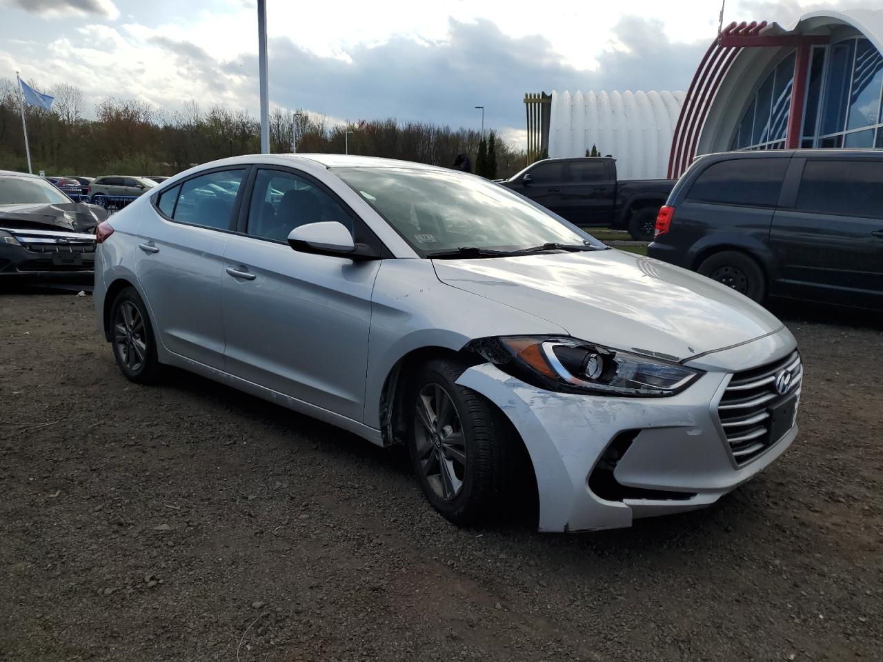 5NPD84LF6HH186658 2017 Hyundai Elantra Se