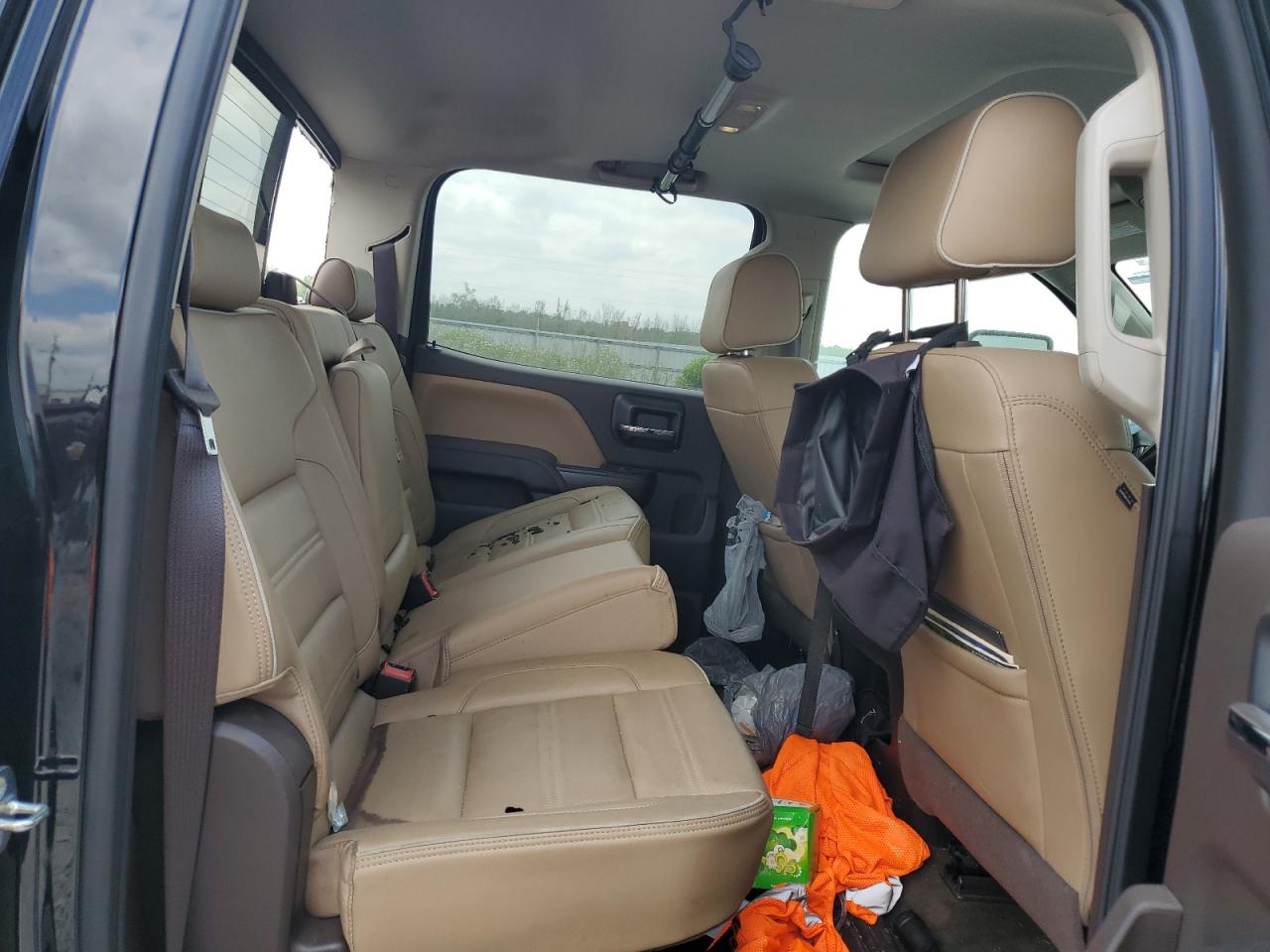 1GT12UEY5JF253558 2018 GMC Sierra K2500 Denali