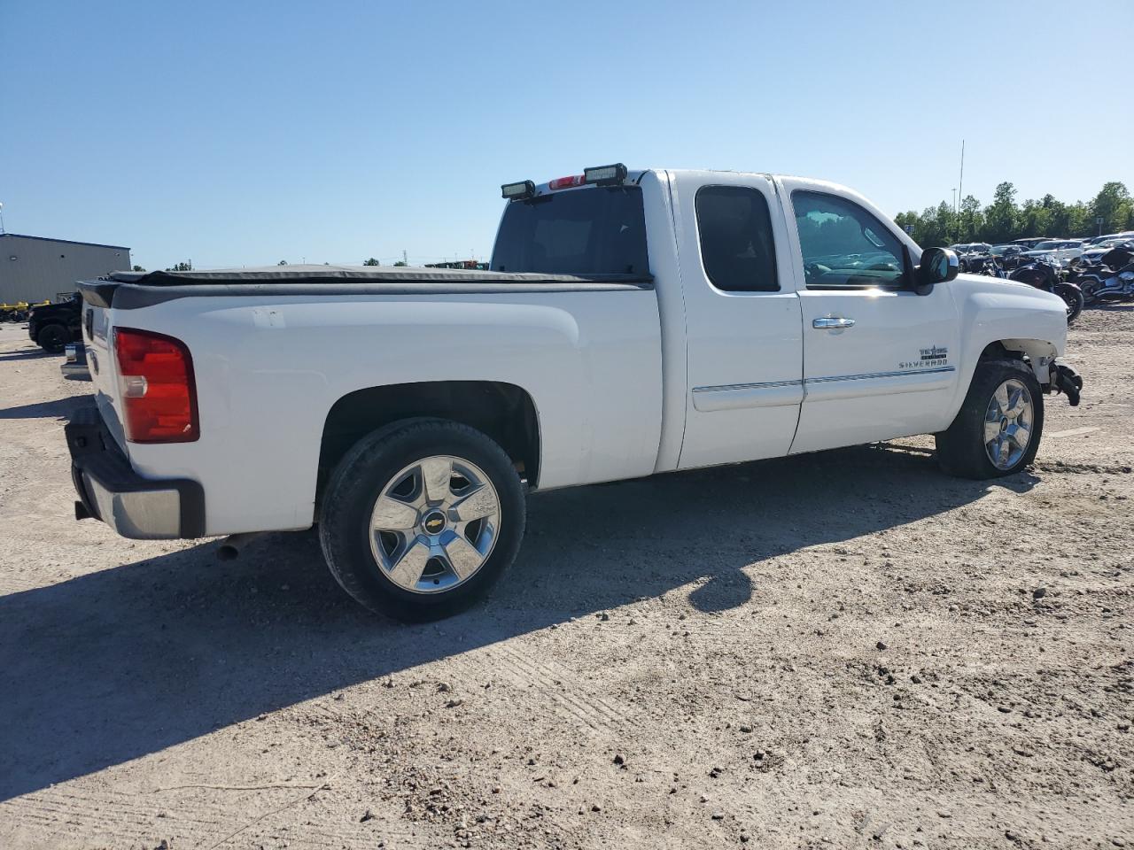 1GCSCSE08AZ104592 2010 Chevrolet Silverado C1500 Lt