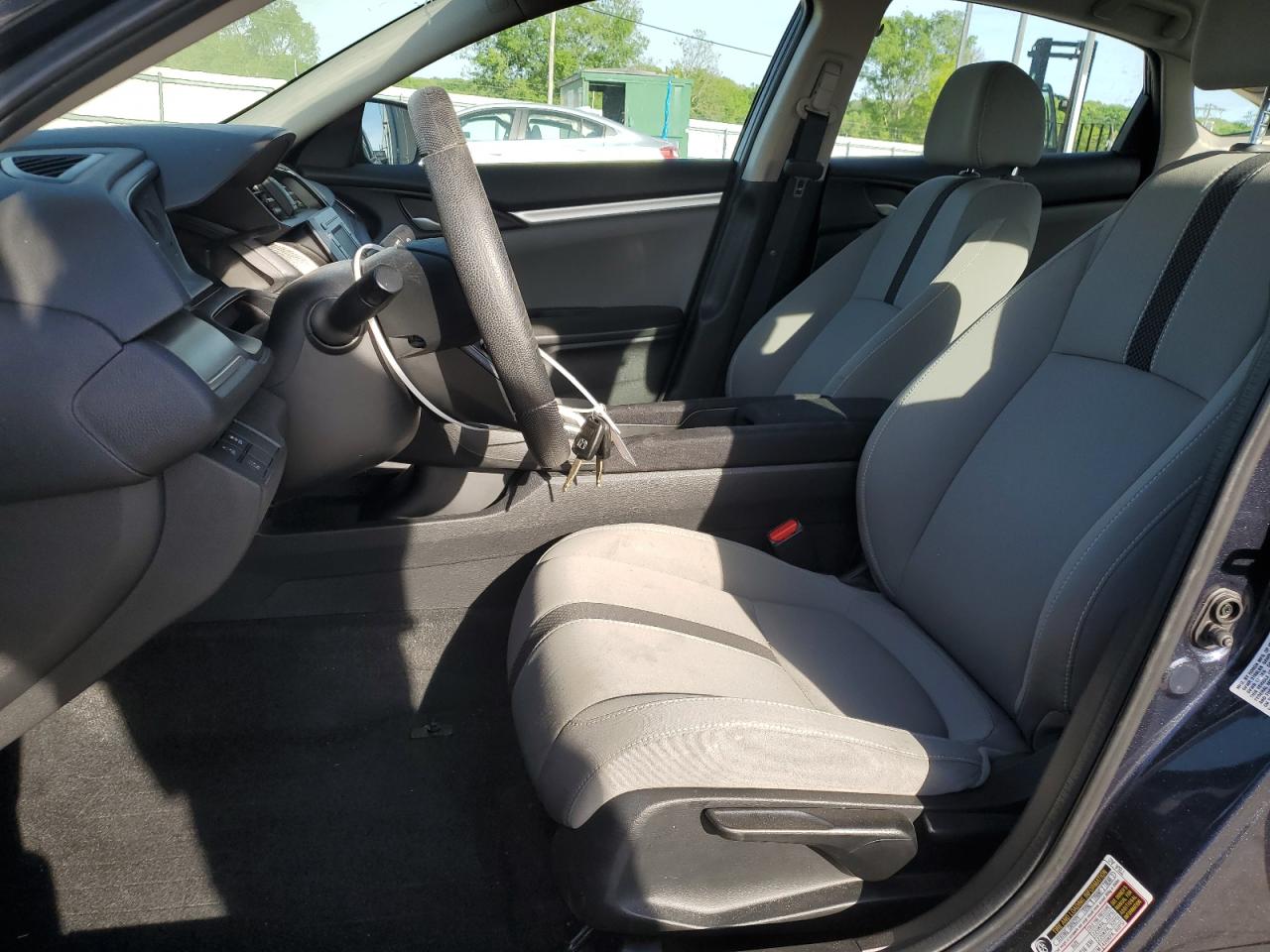 19XFC2F66KE041347 2019 Honda Civic Lx