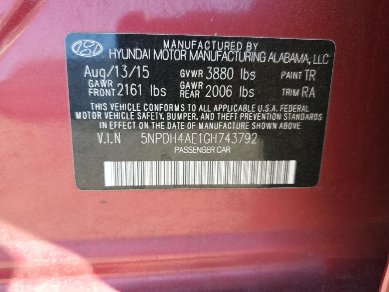 5NPDH4AE1GH743792 2016 Hyundai Elantra Se