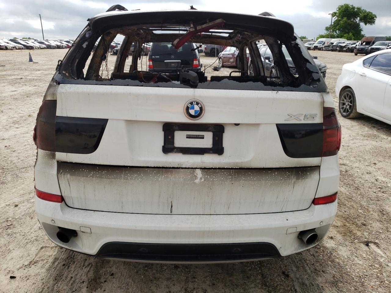 5UXZV4V54BL742358 2011 BMW X5 xDrive3