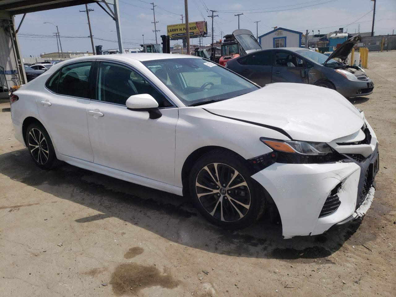 4T1B11HK8KU687768 2019 Toyota Camry L