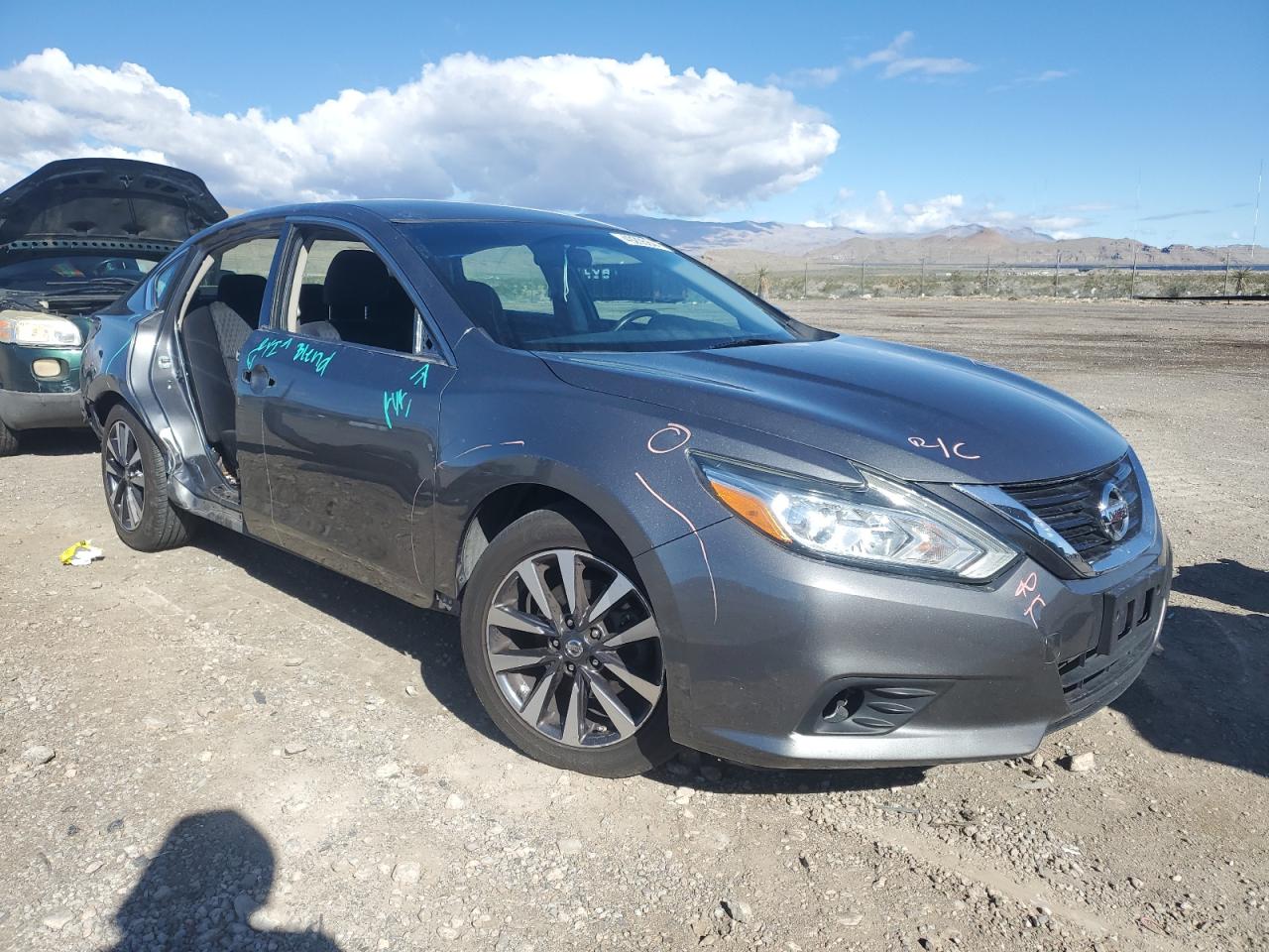 1N4AL3AP5HC256918 2017 Nissan Altima 2.5