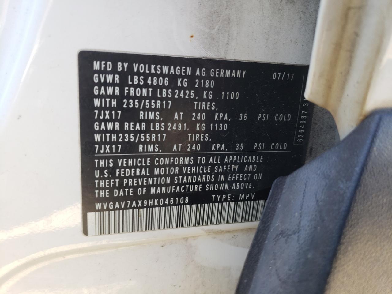 WVGAV7AX9HK046108 2017 Volkswagen Tiguan S