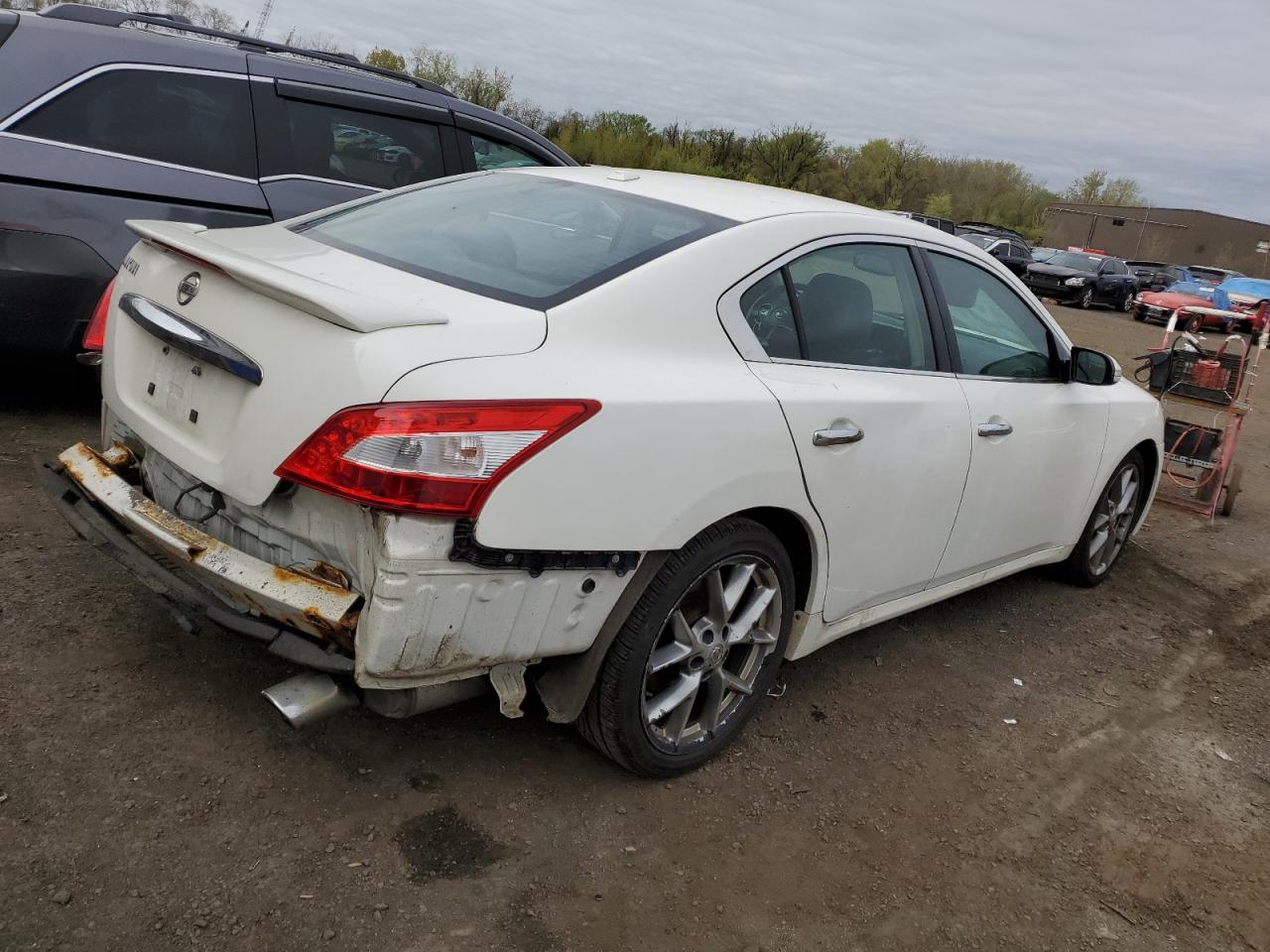 1N4AA5APXBC845648 2011 Nissan Maxima S