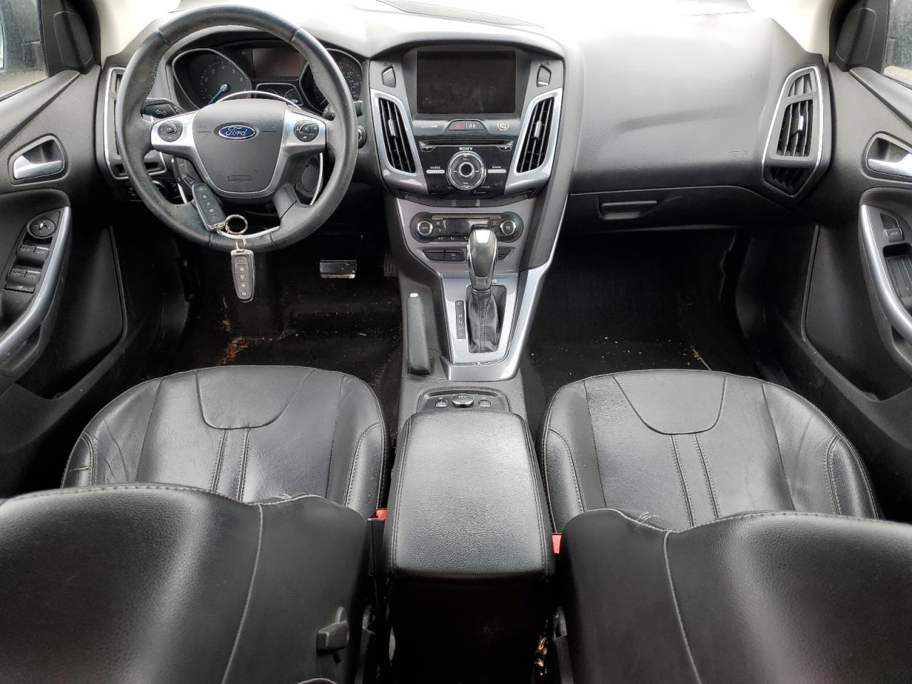 1FADP3J22EL238037 2014 Ford Focus Titanium