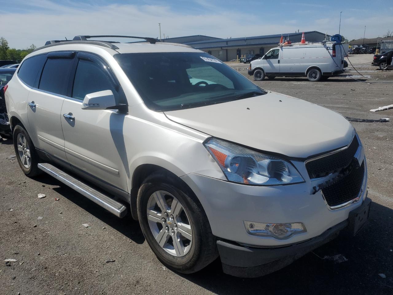 1GNKVGED6CJ104481 2012 Chevrolet Traverse Lt