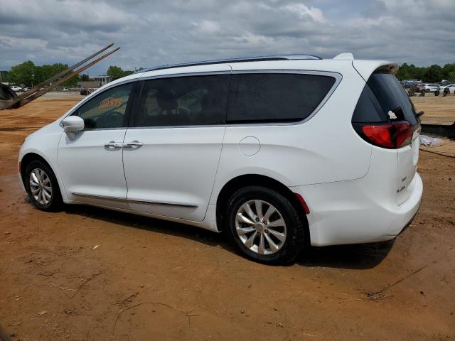 2019 Chrysler Pacifica - Image 2