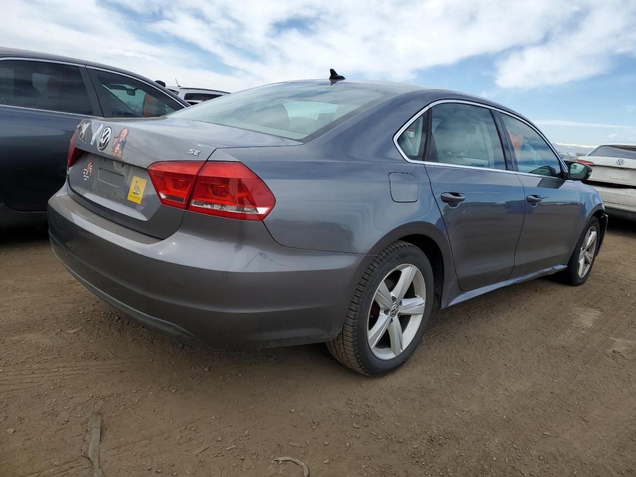 1VWBH7A30DC047467 2013 Volkswagen Passat Se