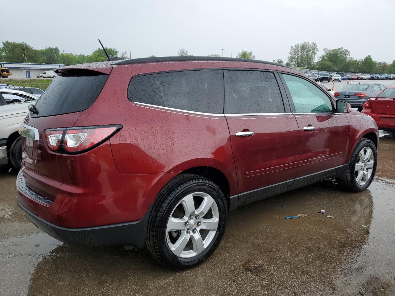 1GNKRGKD8HJ323832 2017 Chevrolet Traverse Lt