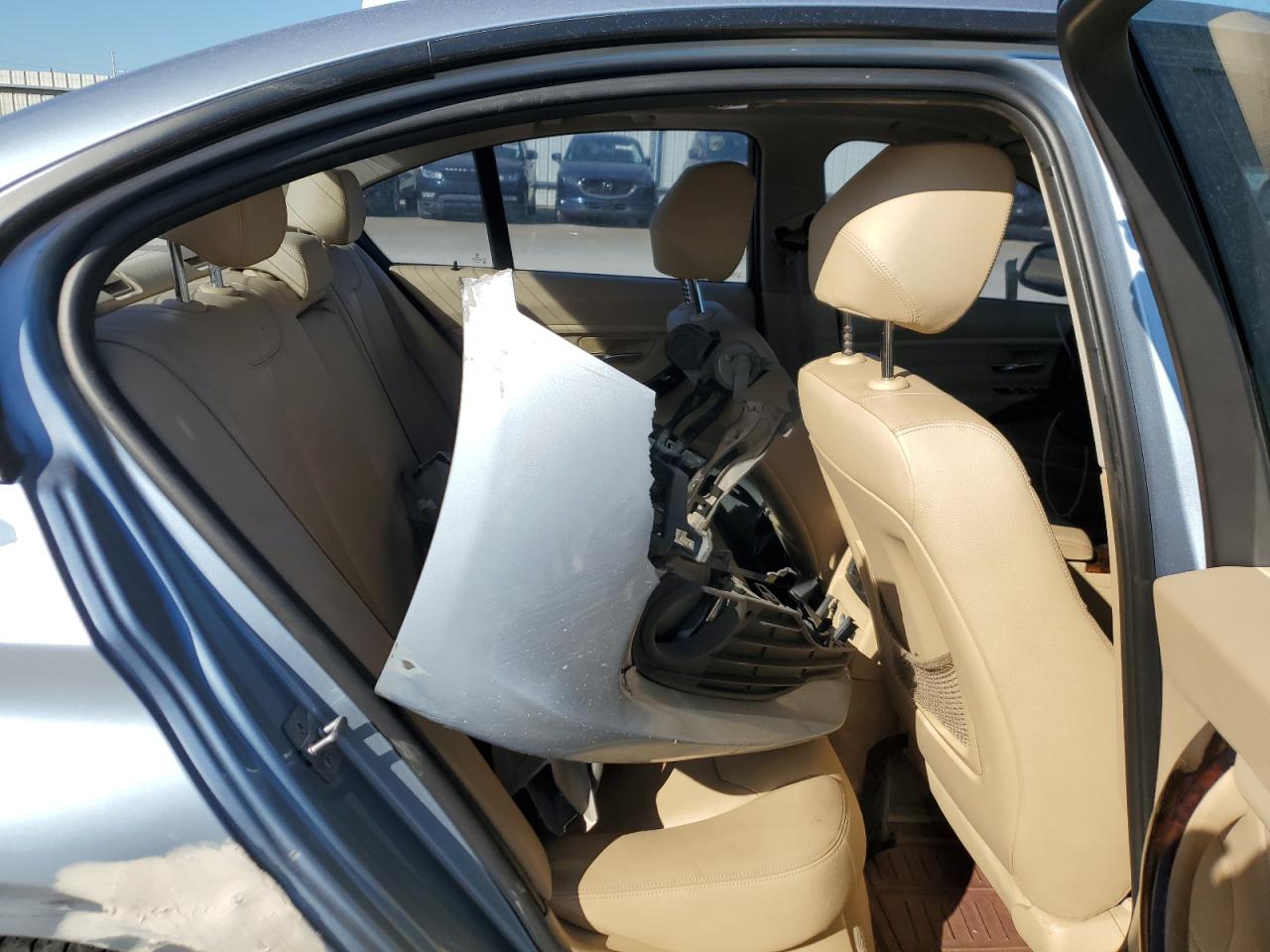 WBA3B1C57EK134775 2014 BMW 320 I