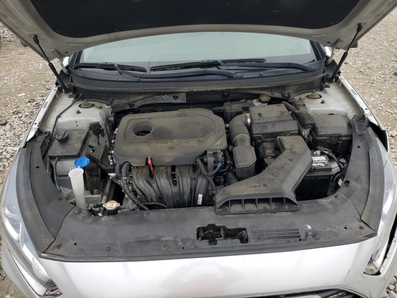 5NPE24AF5JH695056 2018 Hyundai Sonata Se