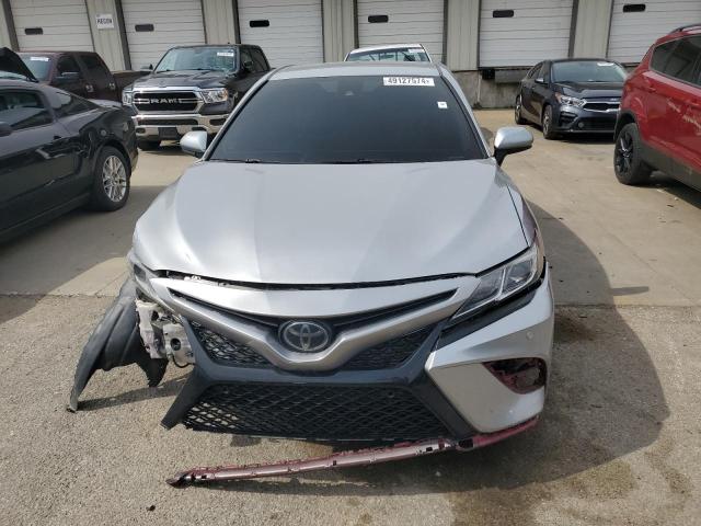 VIN 4T1B11HK2JU583484 2018 Toyota Camry, L no.5