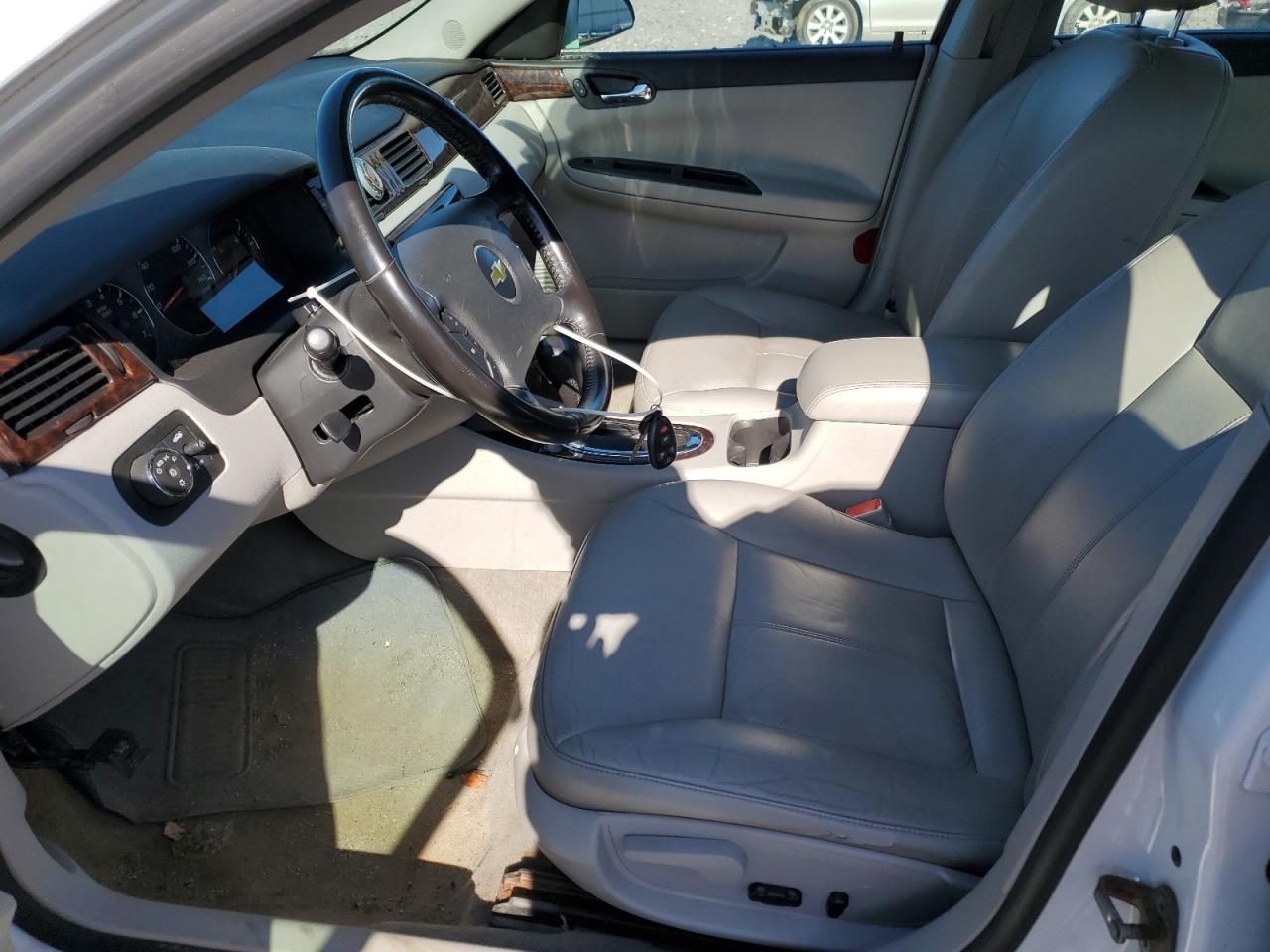 2G1WC5E30C1235372 2012 Chevrolet Impala Ltz