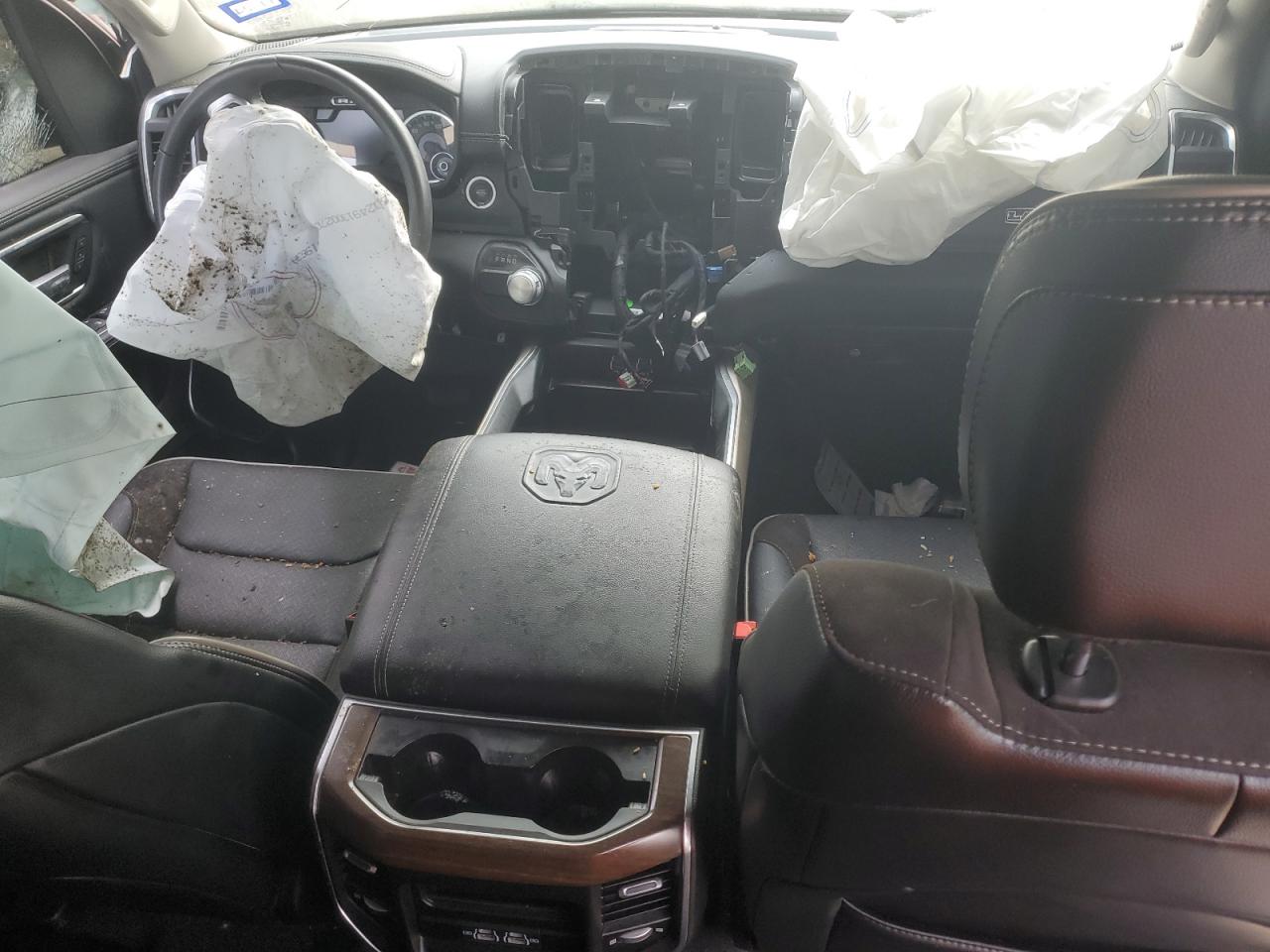 1C6RREJT3NN291596 2022 Ram 1500 Laramie