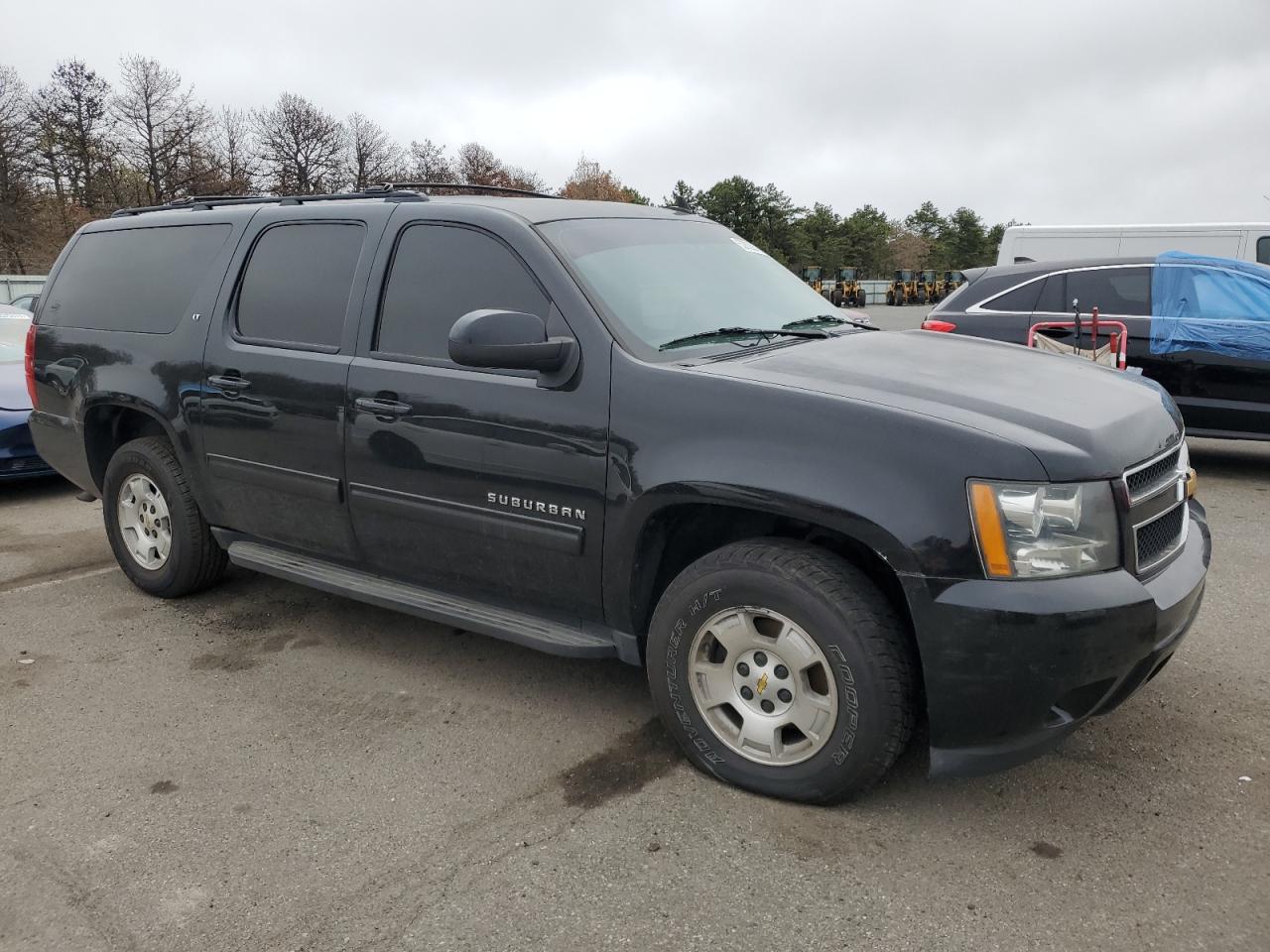 2014 Chevrolet Suburban K1500 Lt vin: 1GNSKJE73ER186304