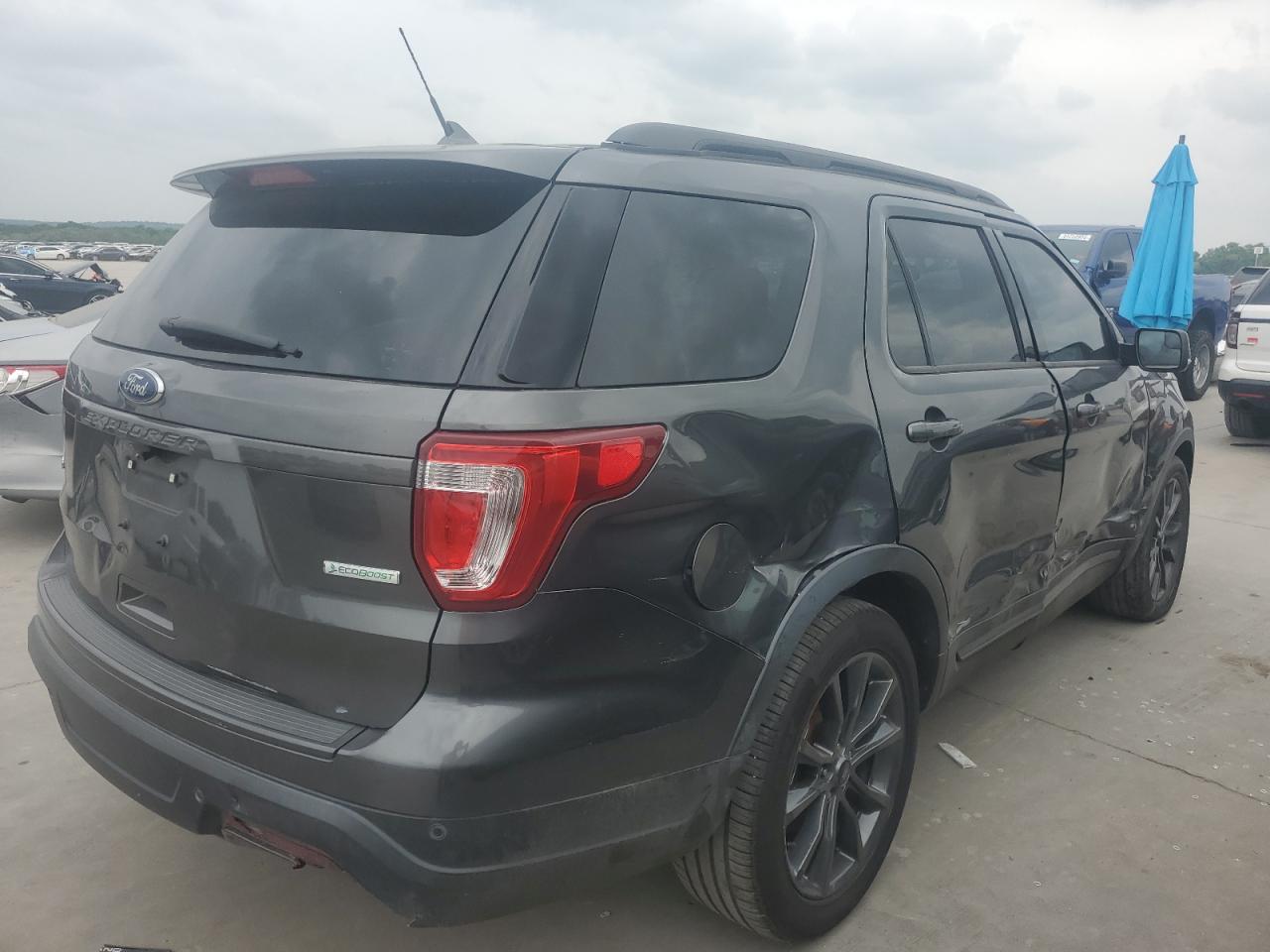 1FM5K7DH5JGA45352 2018 Ford Explorer Xlt