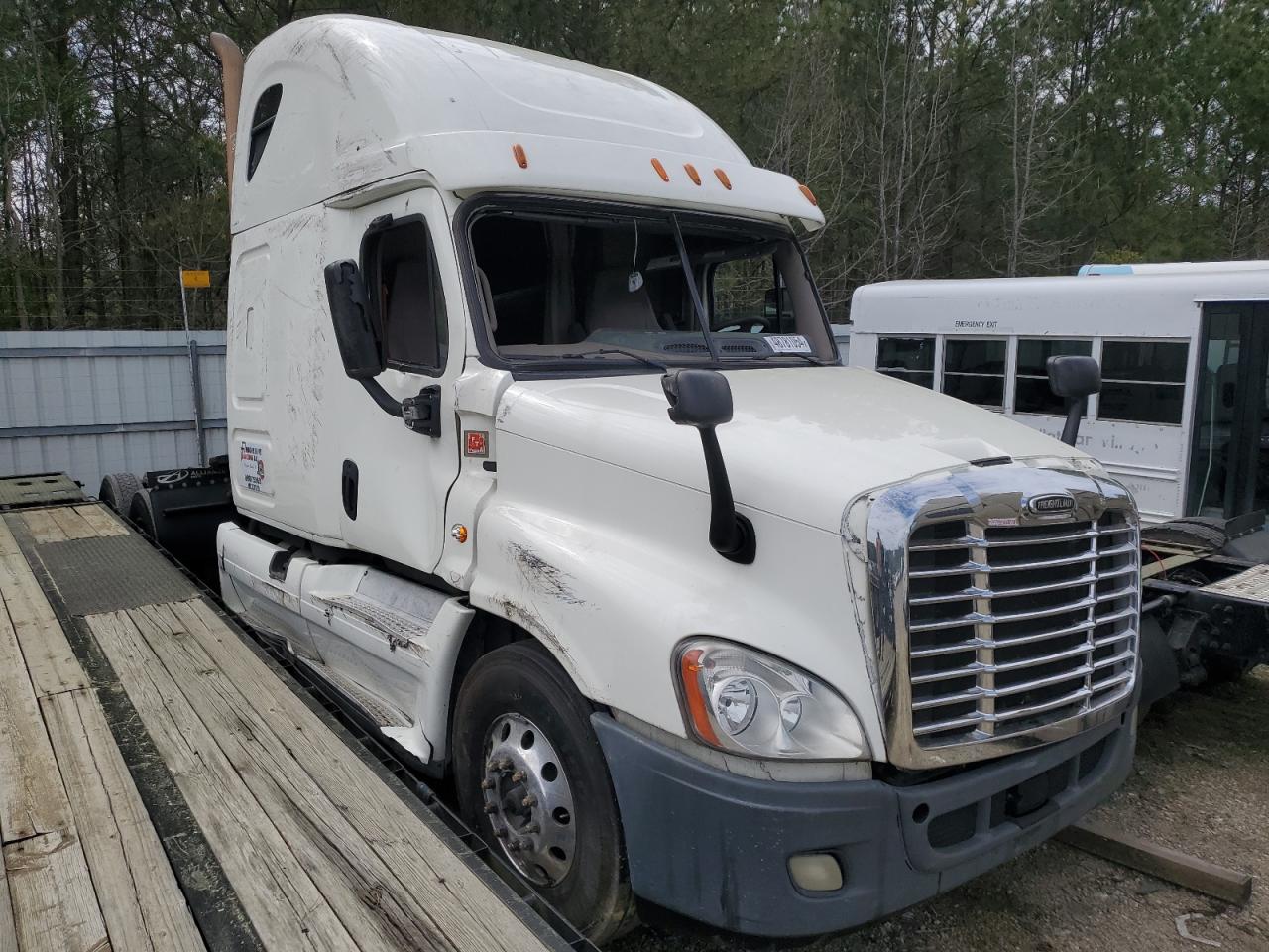 3AKJGLD50FSGR0993 2015 Freightliner Cascadia 125