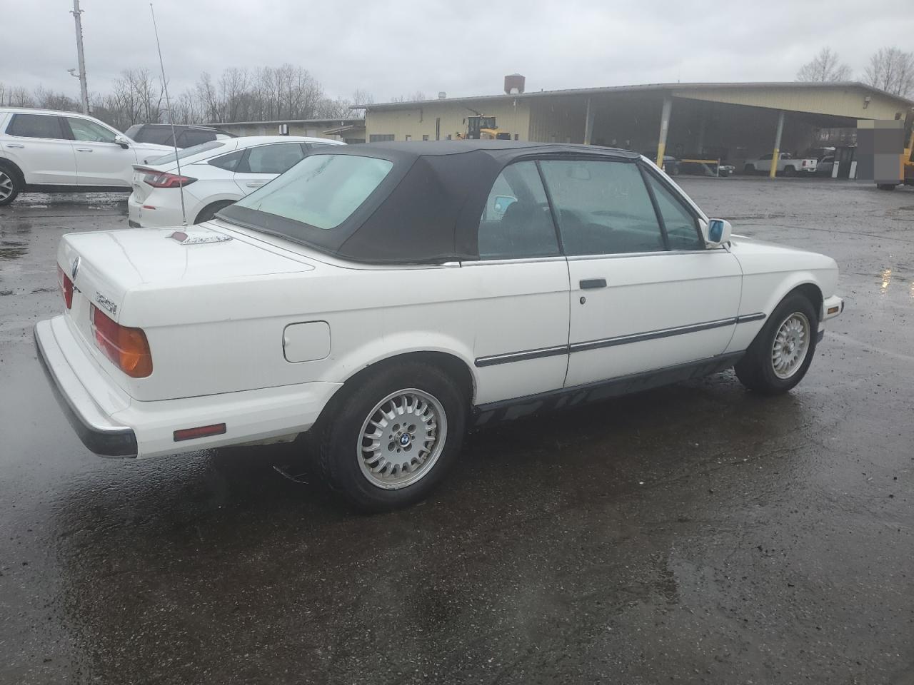 WBABB1302KEC00369 1989 BMW 325 I