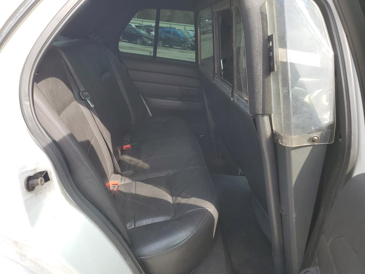 2FAHP71W44X154833 2004 Ford Crown Victoria Police Interceptor