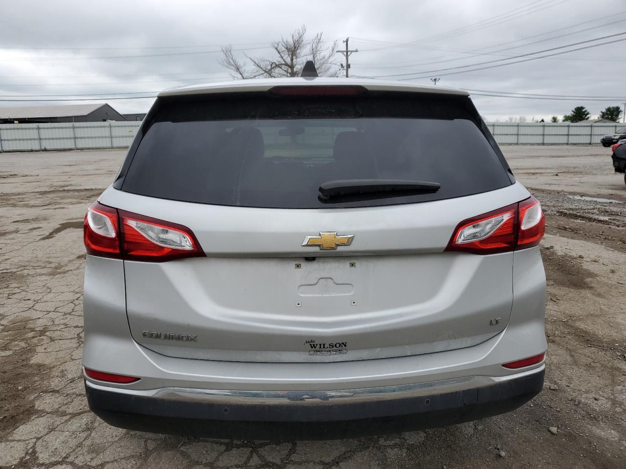 2GNAXKEV1K6110993 2019 Chevrolet Equinox Lt