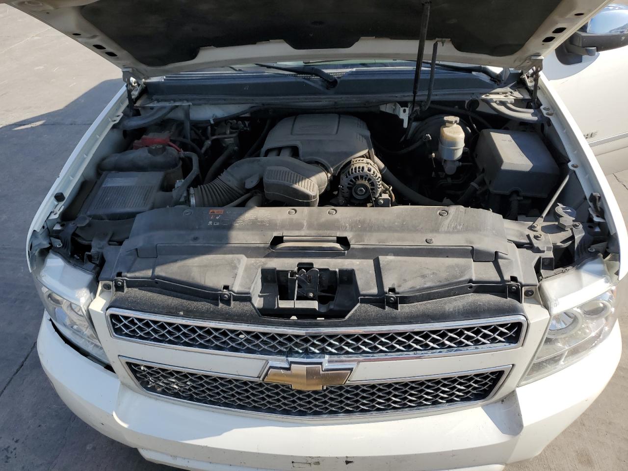 3GNMCGE01BG323988 2011 Chevrolet Avalanche Ltz