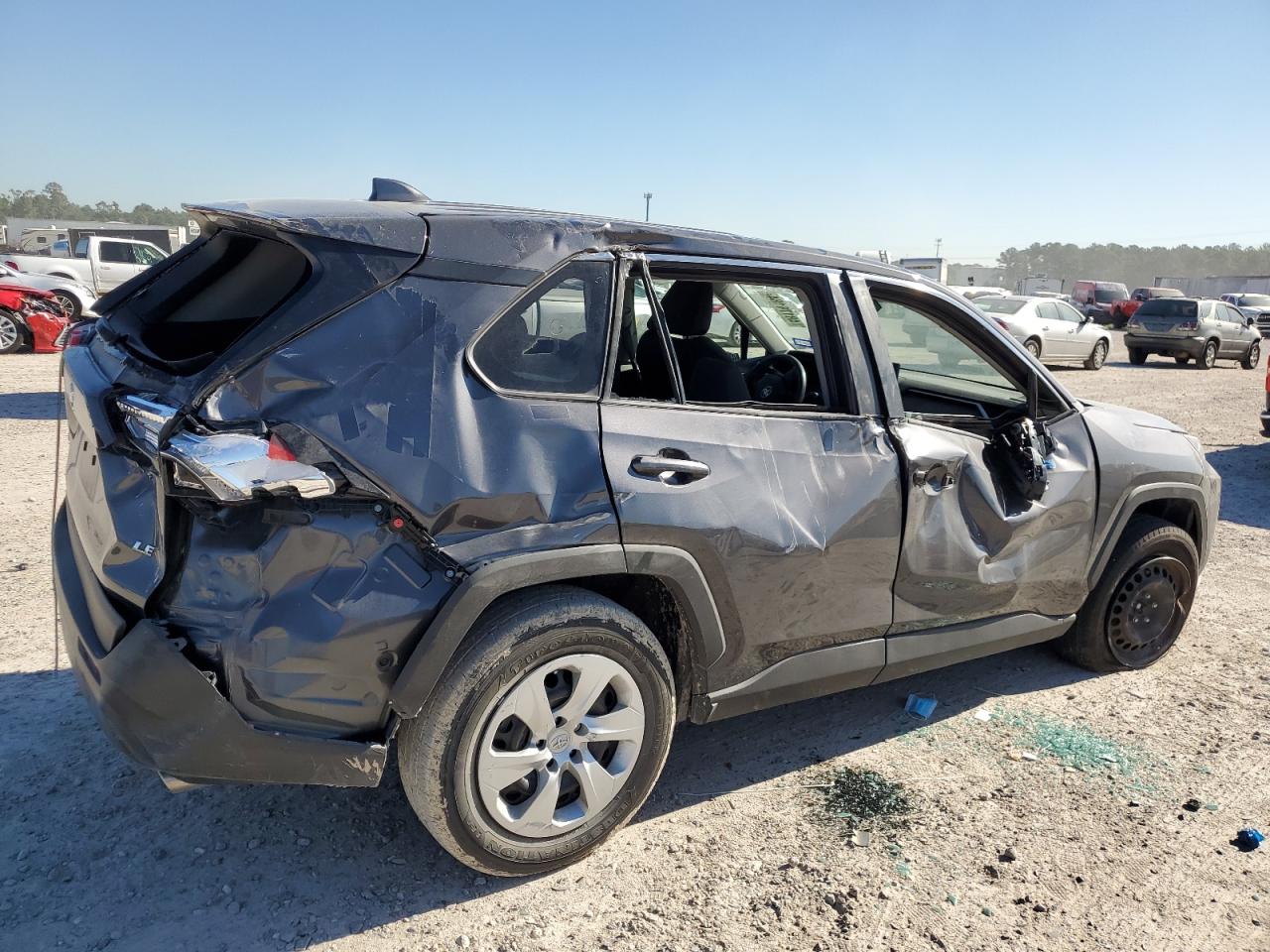 2T3H1RFV8NW187031 2022 Toyota Rav4 Le