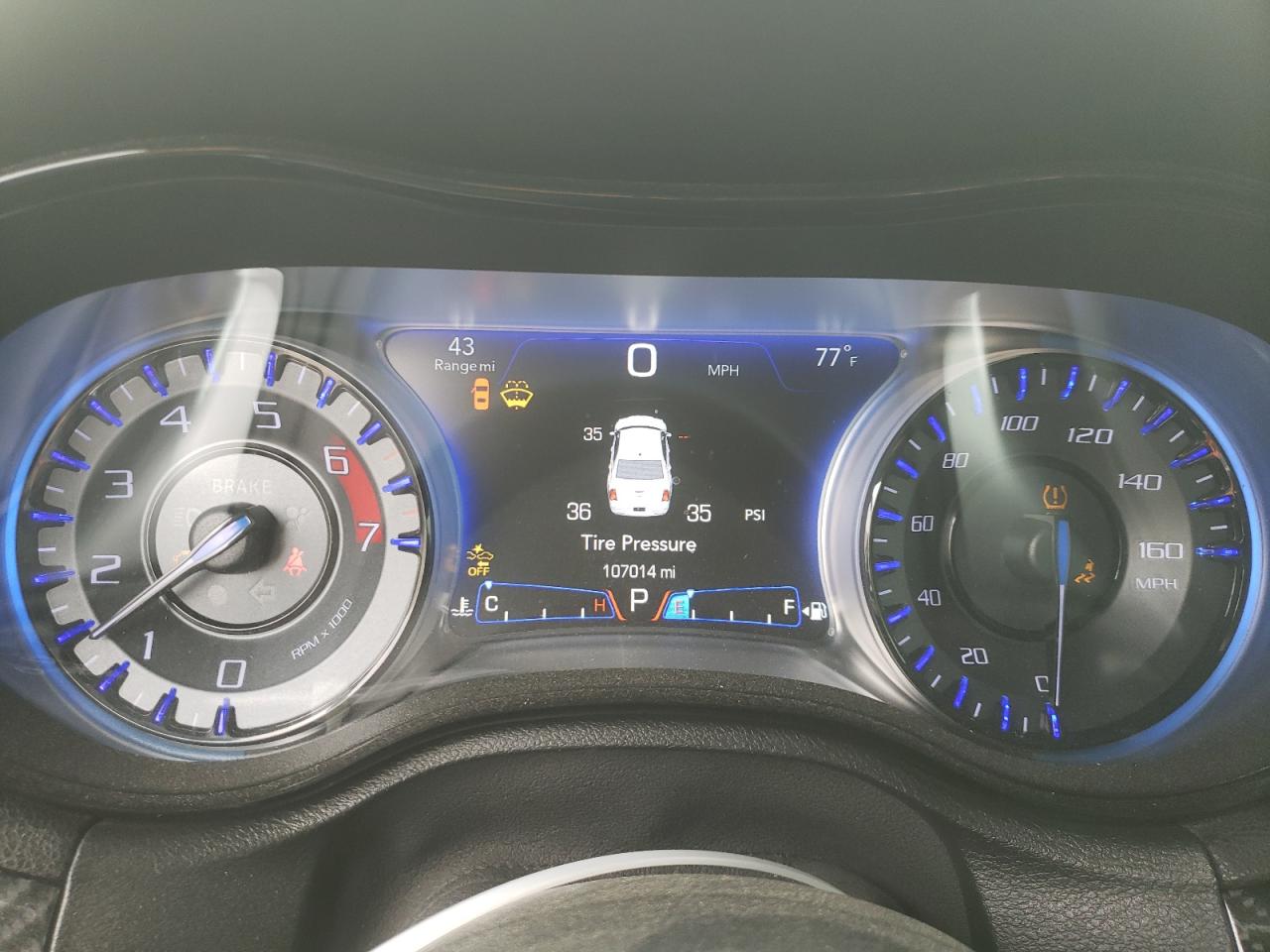 2C3CCABT5HH511992 2017 Chrysler 300 S