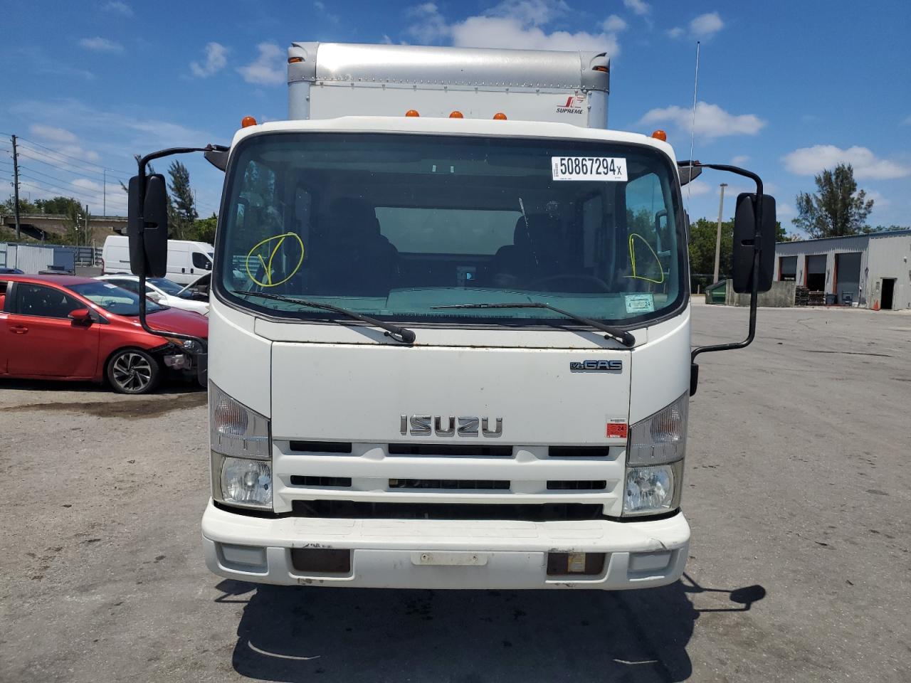 Lot #2526265808 2014 ISUZU NPR