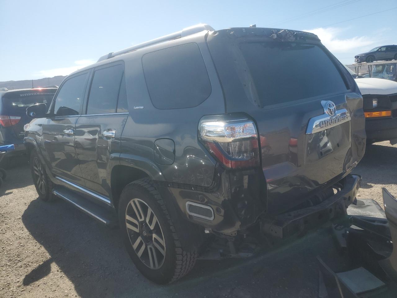 JTEBU5JR2K5651882 2019 Toyota 4Runner Sr5