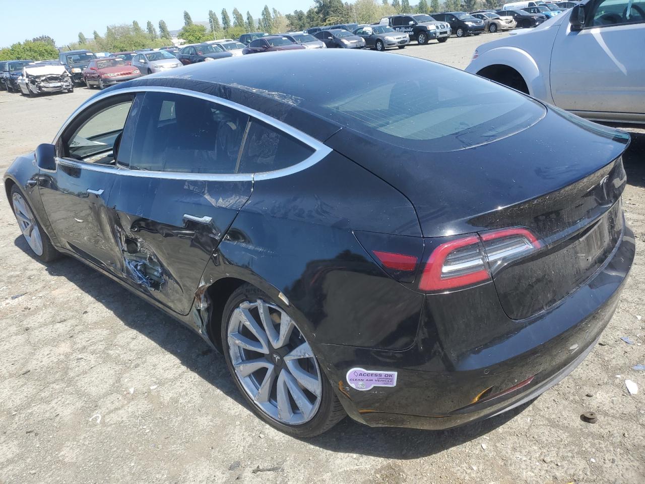 5YJ3E1EAXJF062854 2018 Tesla Model 3