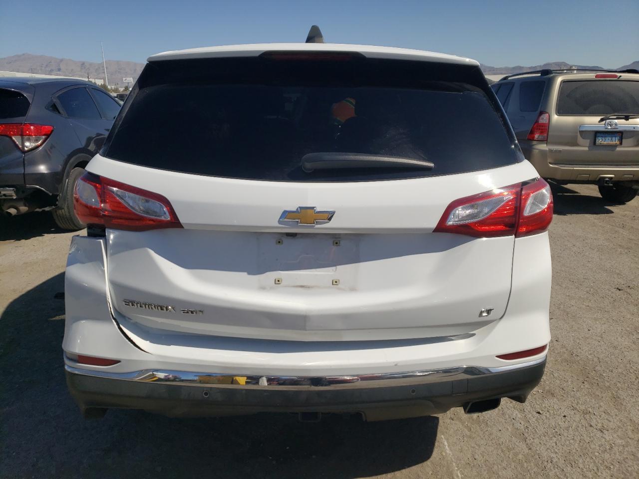 2018 Chevrolet Equinox Lt vin: 2GNAXKEX0J6229781