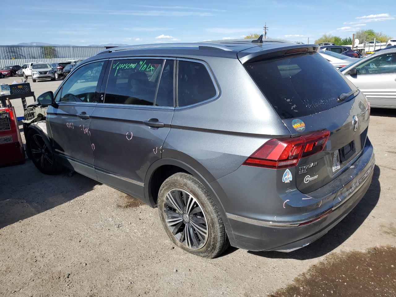 3VV3B7AX7JM062426 2018 Volkswagen Tiguan Se