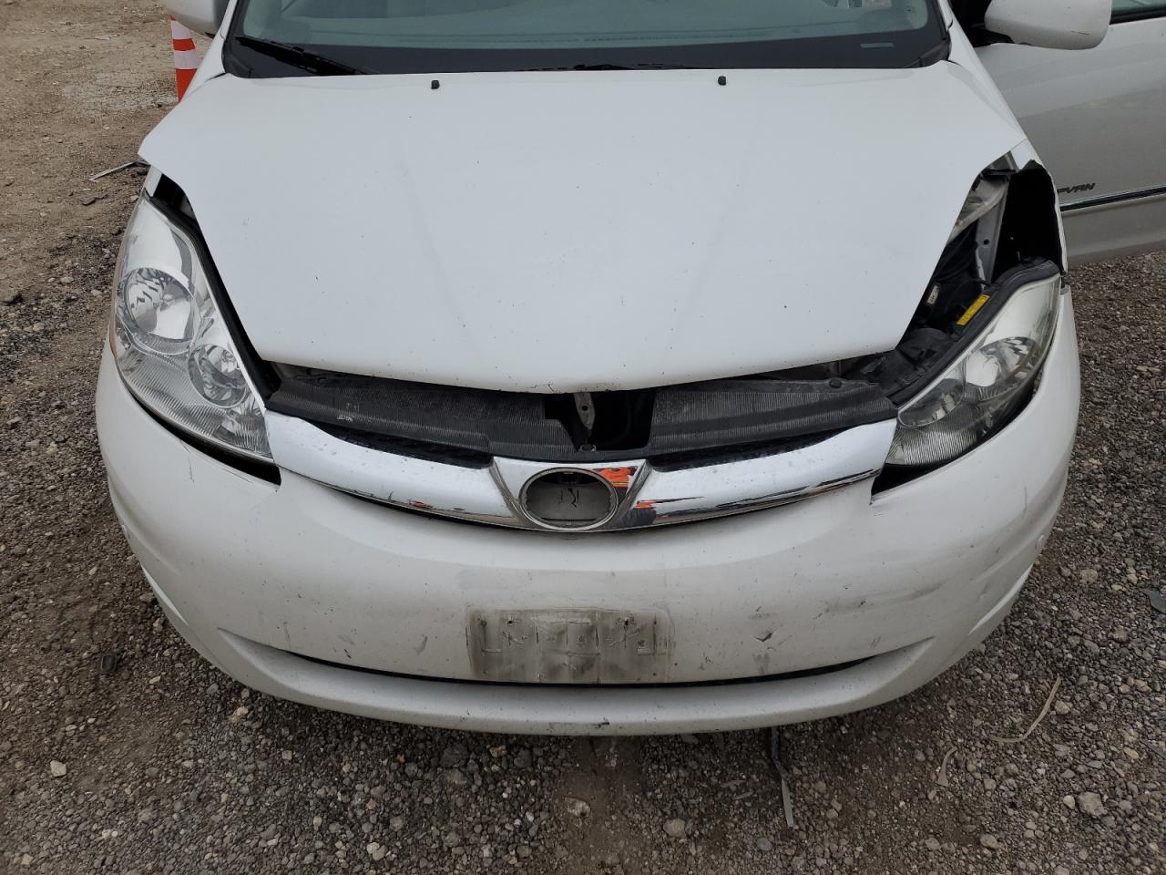 5TDZK22C18S138837 2008 Toyota Sienna Xle