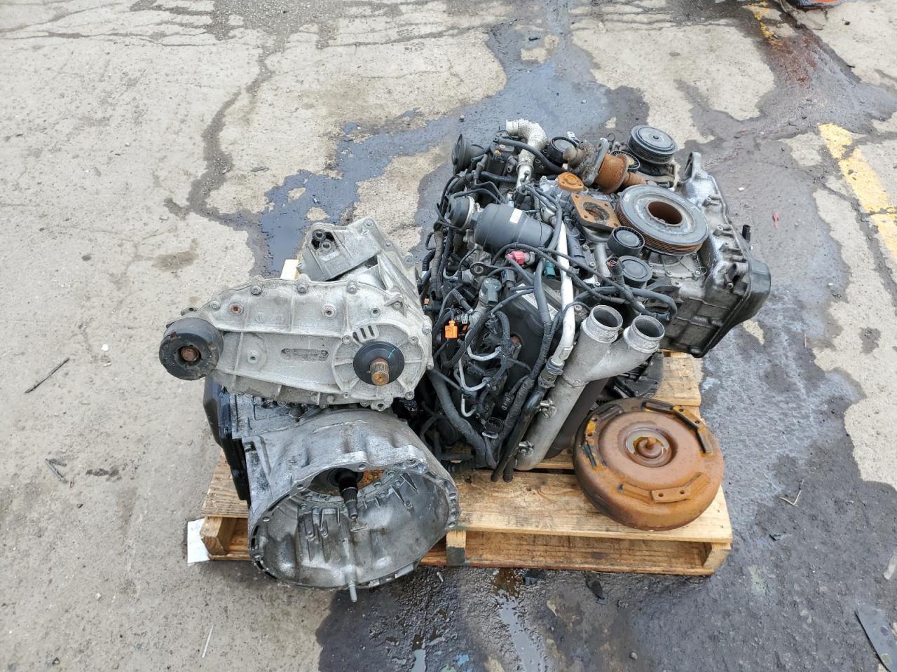 WVGEP9BP1DD012202 2013 Volkswagen Touareg V6 Tdi