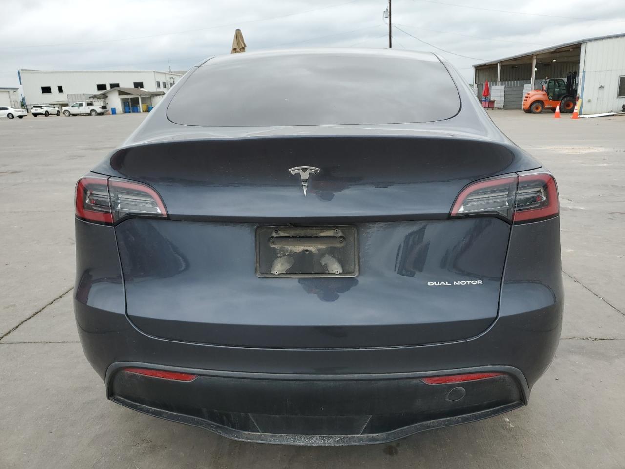 7SAYGAEE9PF596538 2023 Tesla Model Y