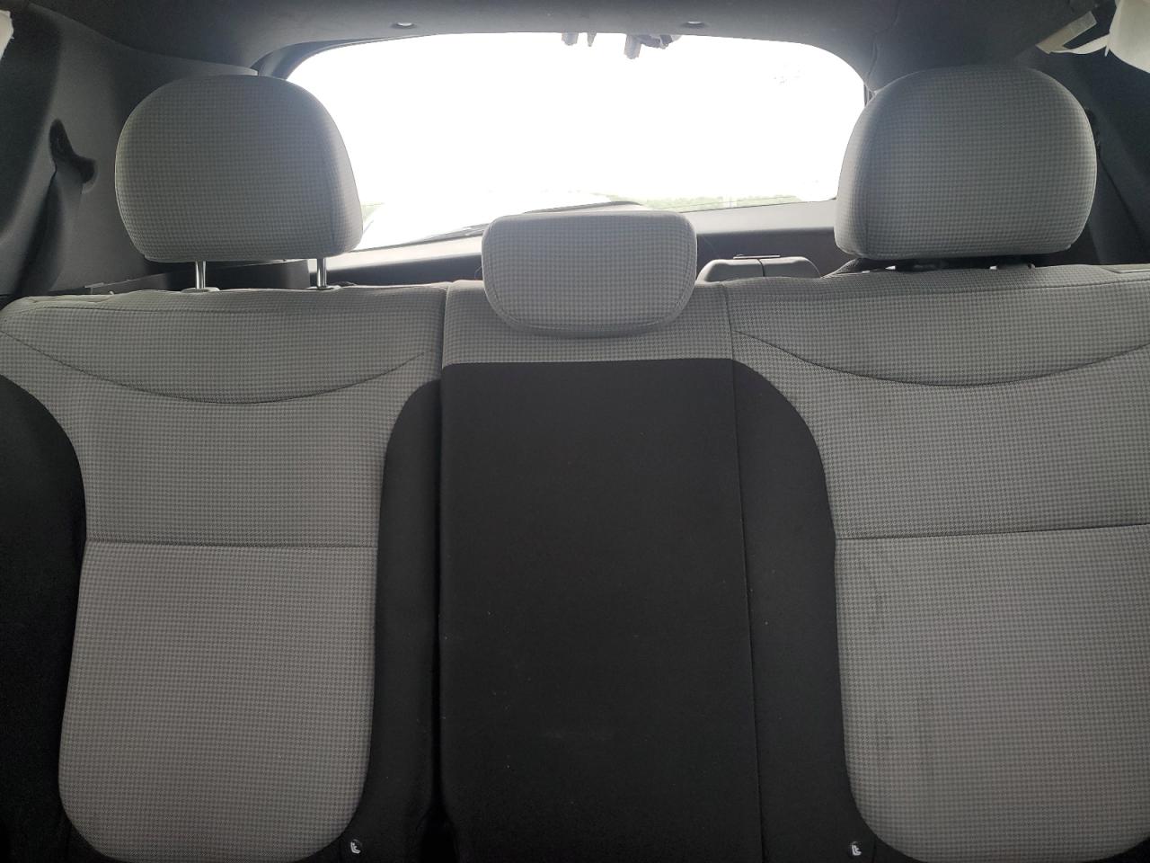 KNDJN2A27H7466268 2017 Kia Soul