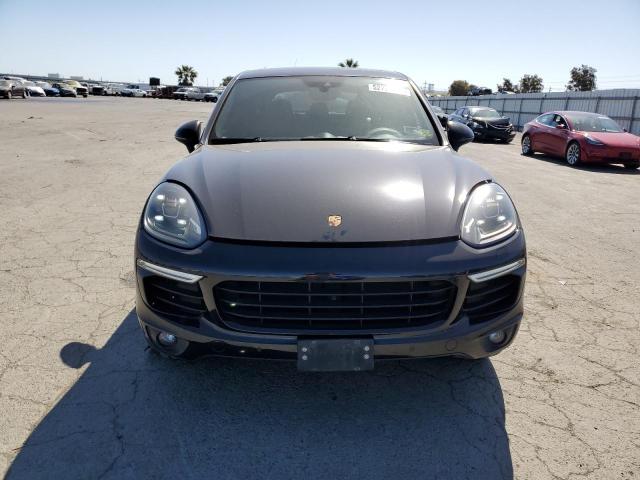 VIN WP1AA2A25HKA90158 2017 Porsche Cayenne no.5