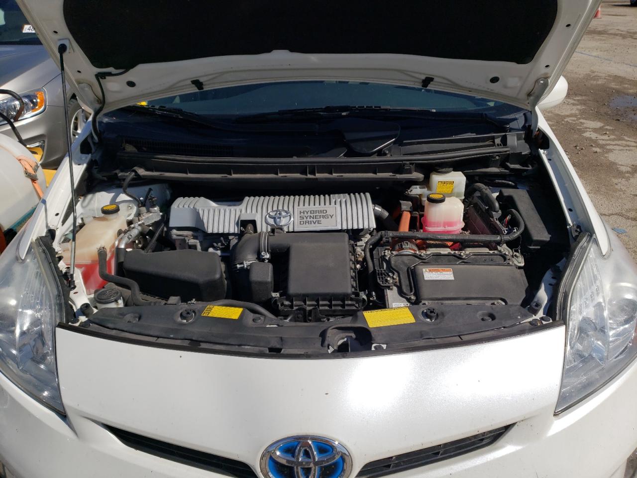 JTDKN3DU1D5563463 2013 Toyota Prius