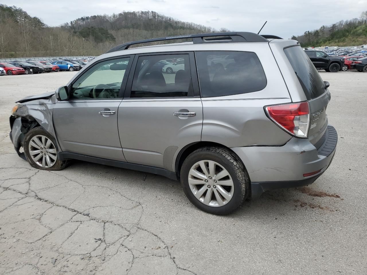 JF2SHBDC1BH761613 2011 Subaru Forester 2.5X Premium