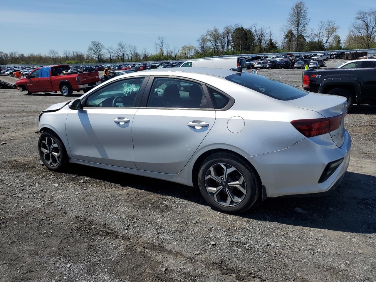 3KPF24AD1KE087477 2019 Kia Forte Fe