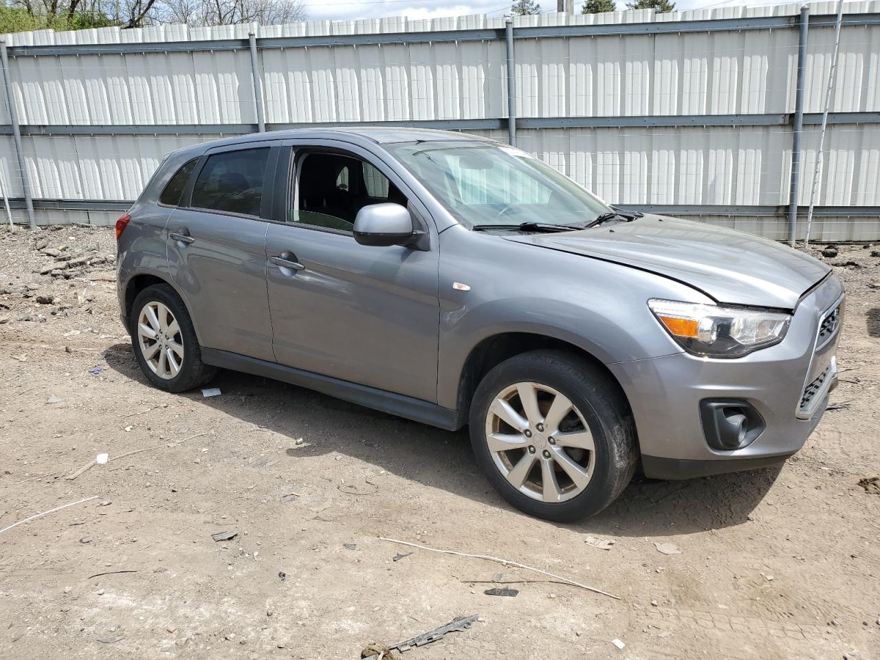 2015 Mitsubishi Outlander Sport Es vin: 4A4AR3AU5FE041032