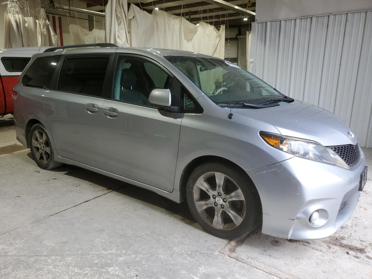 5TDXK3DC1BS043616 2011 Toyota Sienna Sport