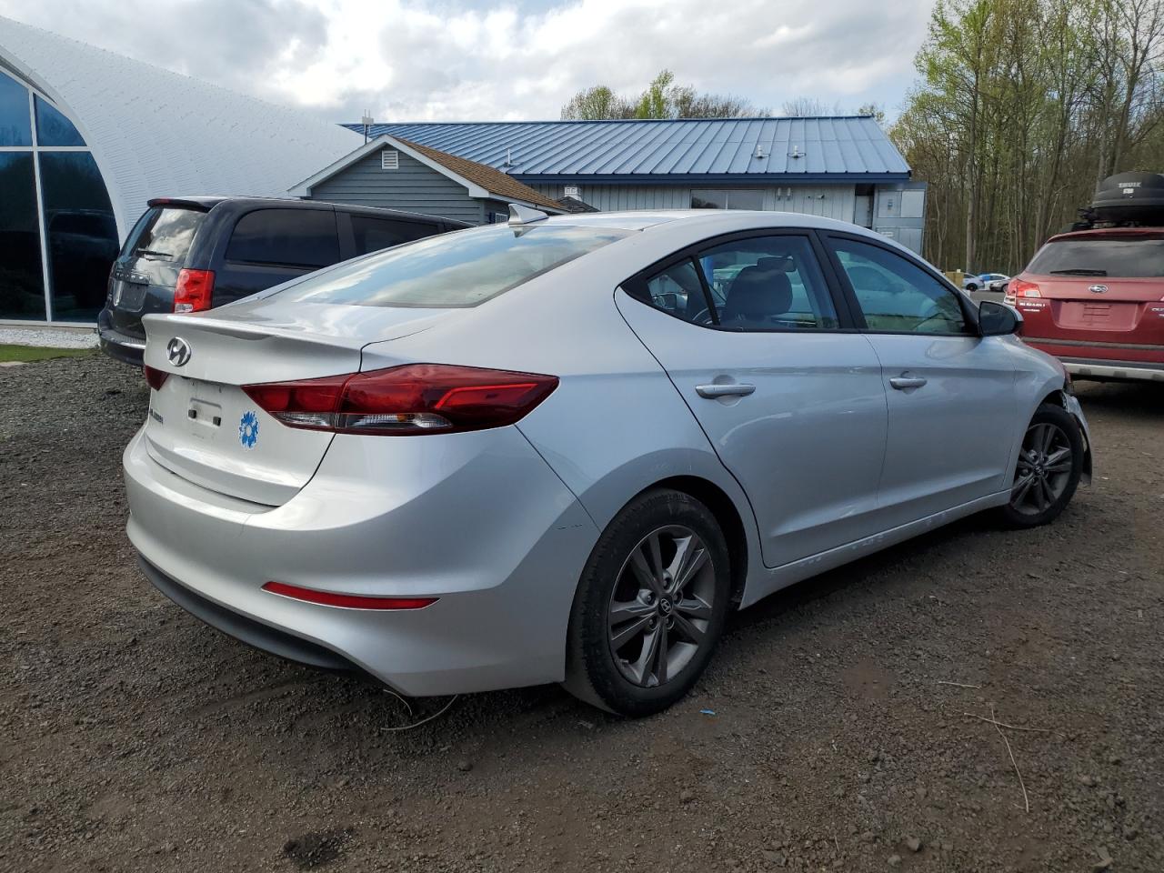 5NPD84LF6HH186658 2017 Hyundai Elantra Se